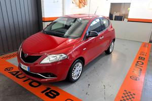 LANCIA Ypsilon 1.2 69 CV 5 porte ROSSO BELLISSIM