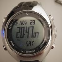 orologio con altimetro barometro bussola 