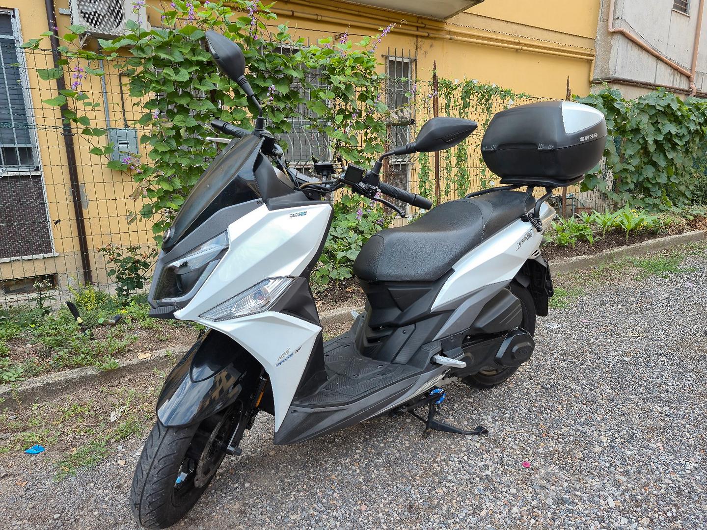 SYM Jet 14 125 (2021) Tagliandata + Accessori
