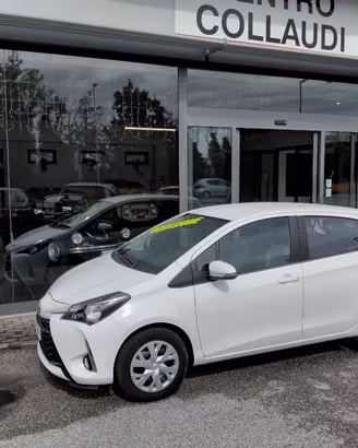 TOYOTA Yaris 1.0 72 CV 5 porte Active