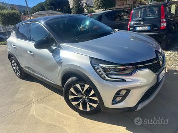 RENAULT CAPTUR 1.5D/NAVI/R.CAMERA/UNIPRO