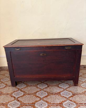 Cassapanca antica