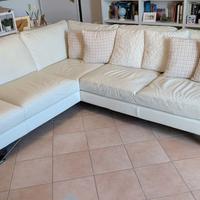 Divano angolare in pelle