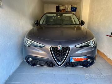 Stelvio 180cv RWD