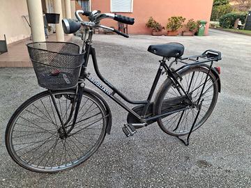 bici da donna con freni a bacchetta da restaurare