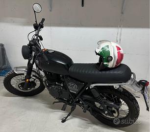 Moto Brixton 250