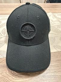 Cappello stone island