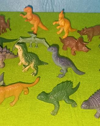 Lotto 18 animali Preistorici Panini anni 90