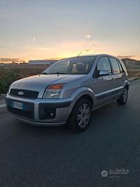 Ford fusion 1.4 diesel gancio traino 