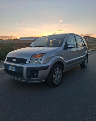 Ford fusion 1.4 diesel gancio traino 