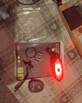  luce bici led con ind direzione ( no Garmin)!
