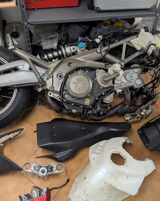 Aprilia Shiver ricambi
