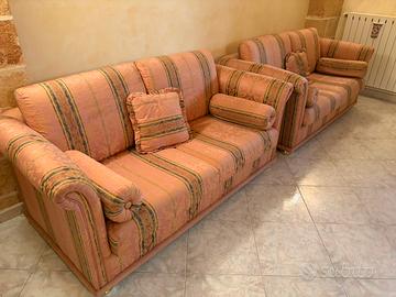 Coppia divani classici 3 posti in tessuto