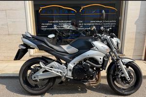 Suzuki GSR 600 ( 2006 - 2011 ) #32
