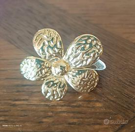 Anello fiore 