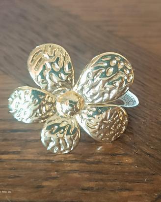 Anello fiore 