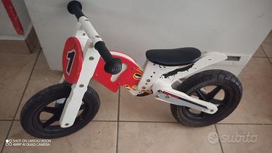 bicicletta senza pedali in legno per bambino