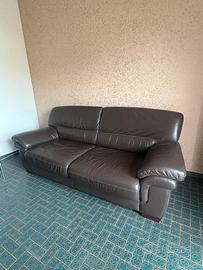 Divano letto in pelle