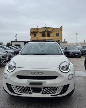 FIAT 600 Hybrid 145 CV DCT MHEV Icon