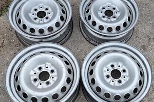 Cerchi originali Alfa Romeo 33 - 75 ( R14 )