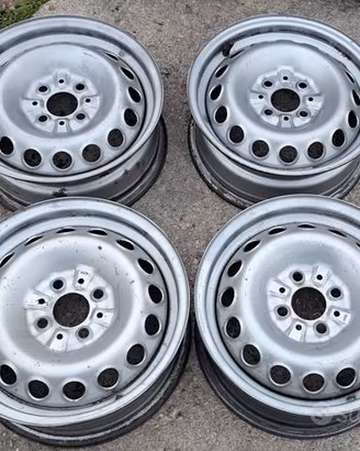 Cerchi originali Alfa Romeo 33 - 75 ( R14 )