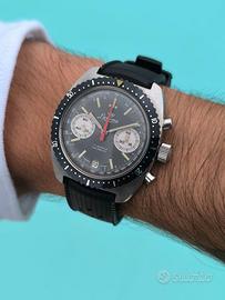 Lunivos ChronoDiver Valjoux 7734 (1970s) NOS