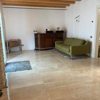 Porzione di casa di testa a roncade