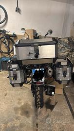 Valige givi alaska 36+56 con telai ktm 890