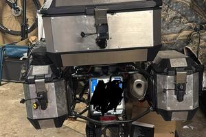 Valige givi alaska 36+56 con telai ktm 890