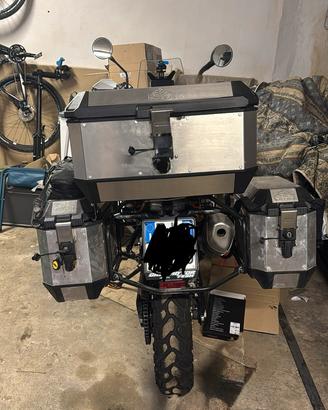 Valige givi alaska 36+36 con telai ktm 890