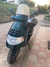 Piaggio hexagone