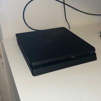 Playstation 4 slim + gioco in omaggio a scelta