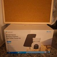 Telecamera da esterno con pannello solare