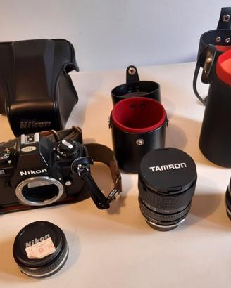 Macchina fotografica Nikon F-301 - sistema reflex