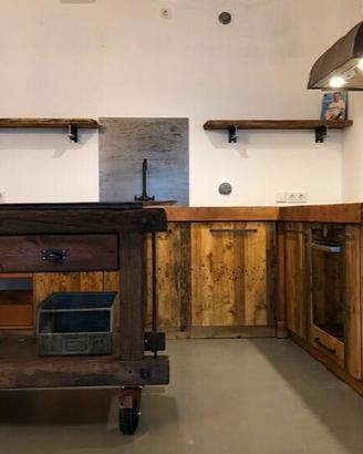 Cucina angolare stile BANCO FALEGNAME in legno