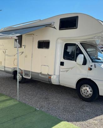 Mclouis MC LOUIS TANDY 630 - Mansardato con garage