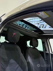 Lancia Ypsilon 1.2 69 CV london Paris