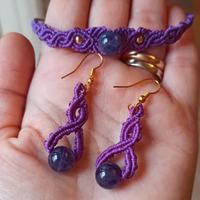 Set braccialetto e orecchini macramè con ametista