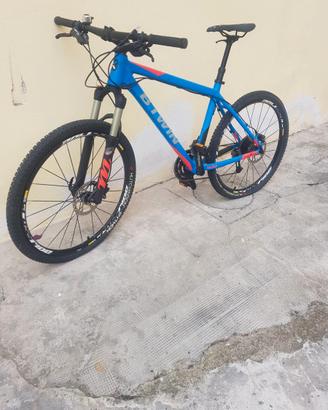 MOUNTAIN BIKE BLU COME NUOVA