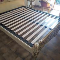 Doghe matrimoniali  in legno 