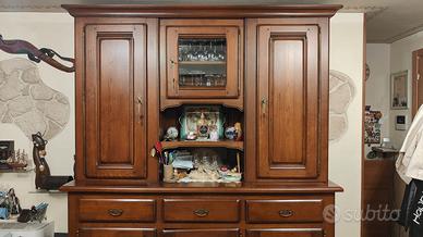 credenza in legno massiccio 