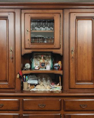 credenza in legno massiccio 