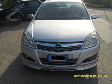 OPEL Astra - 2007