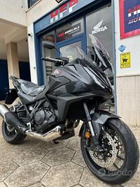 Honda NT 1100 In HFP MOTORS MONOPOLI
