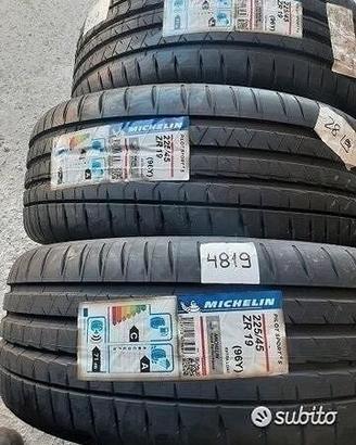 225 45 19 Michelin nuove