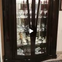 Cristalliera in piuma di mogano. 