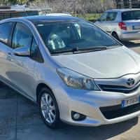 Toyota Yaris 1.4 D-4D 90cv 5p Lounge MY 2013