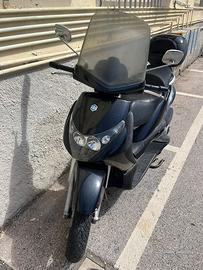 Piaggio Beverly 125 blu