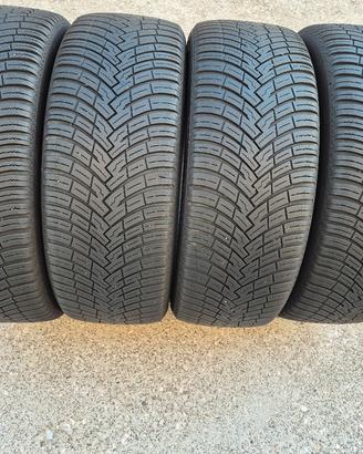 4 Gomme.  225. / 45. / R 19. 4 stagioni 