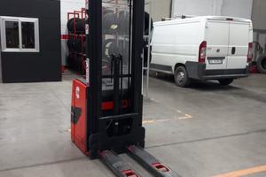 linde stoccatore transpallet triplex 